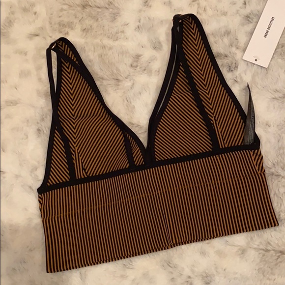 Urban Outfitters Seamless Ribbed Plunge Bra Top - Picture 4 of 4